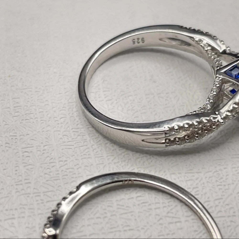 925 Sterling Silver Pear Cut Diamond 2 Band Wedding‎ Ring Set 9